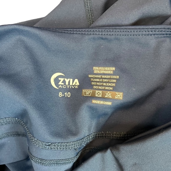 ZYIA ACTIVE Navy Blue Cropped Skinny Leggings Yoga Pants Pockets Workout 8 / 10 - Picture 2 of 16